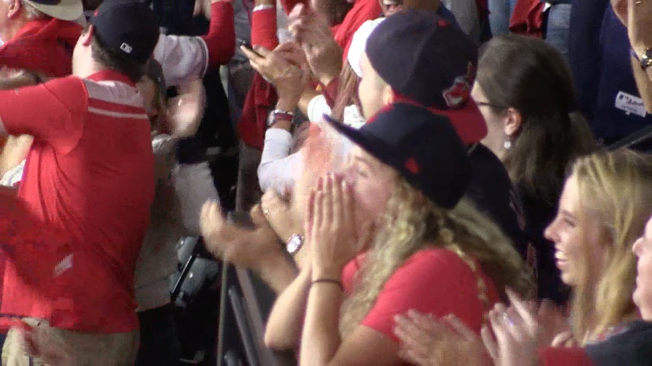 Watch Indians fans go crazy on Francisco Lindor's grand slam HR