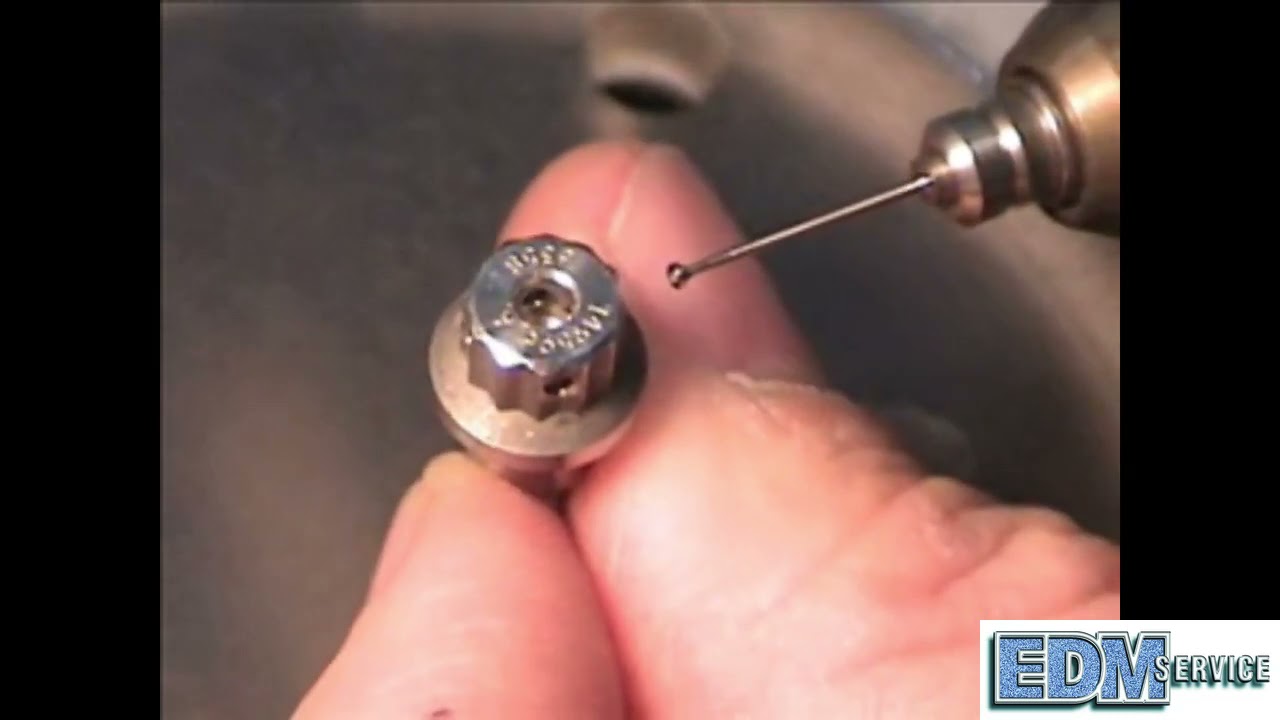 Ébavurage manuel avec fraise Saturne simple coupe