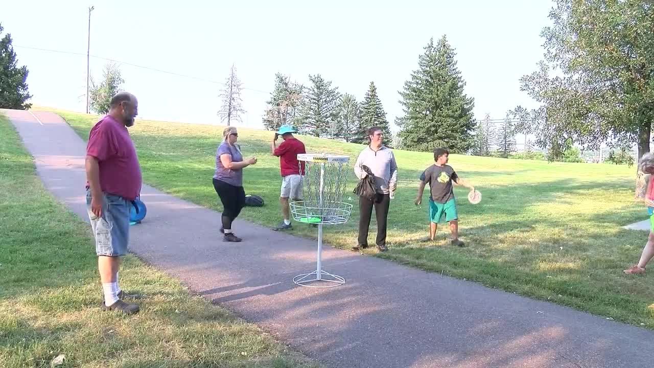 Special Olympics athletes learn how to play disc golf YouTube