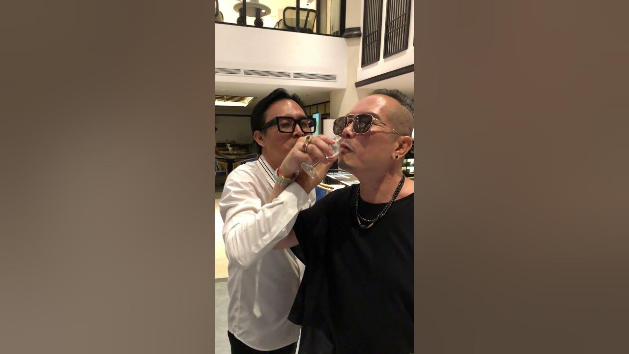 Nhạc sĩ Nguyễn Nhất Huy ft Ca sĩ Jimmy Nguyễn cụng ly sau liveshow My Soul của Mỹ Tâm