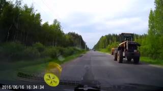 Такси улетело в кювет на трассе Выкса - Вознесенское видео Такси Выкса