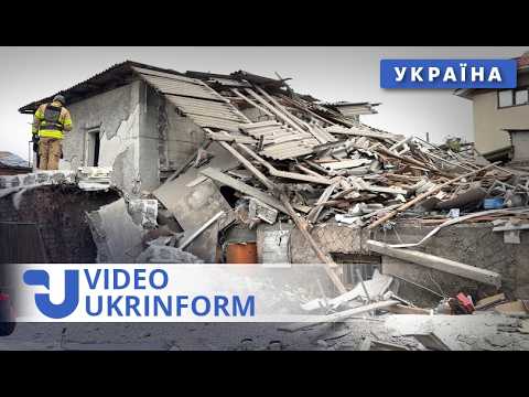 Удар по будинку в Запоріжжі: під завалами можуть бути люди | Атака рф 14 жовтня
