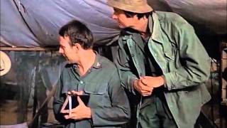 M*A*S*H* - Trapper John : the devil did it