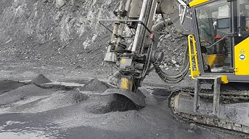 SmartROC D65 drilling presplit