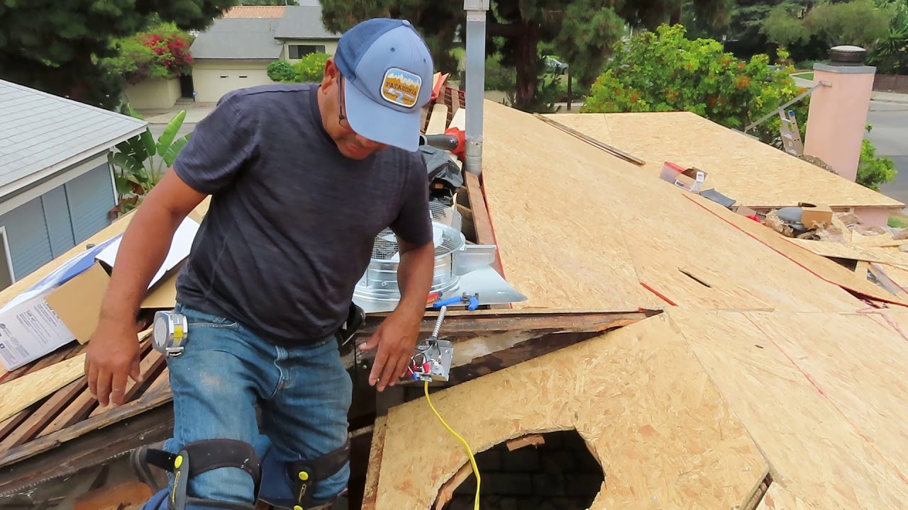 INSTALANDO VENTILADORES EN LOS TECHOS - YouTube