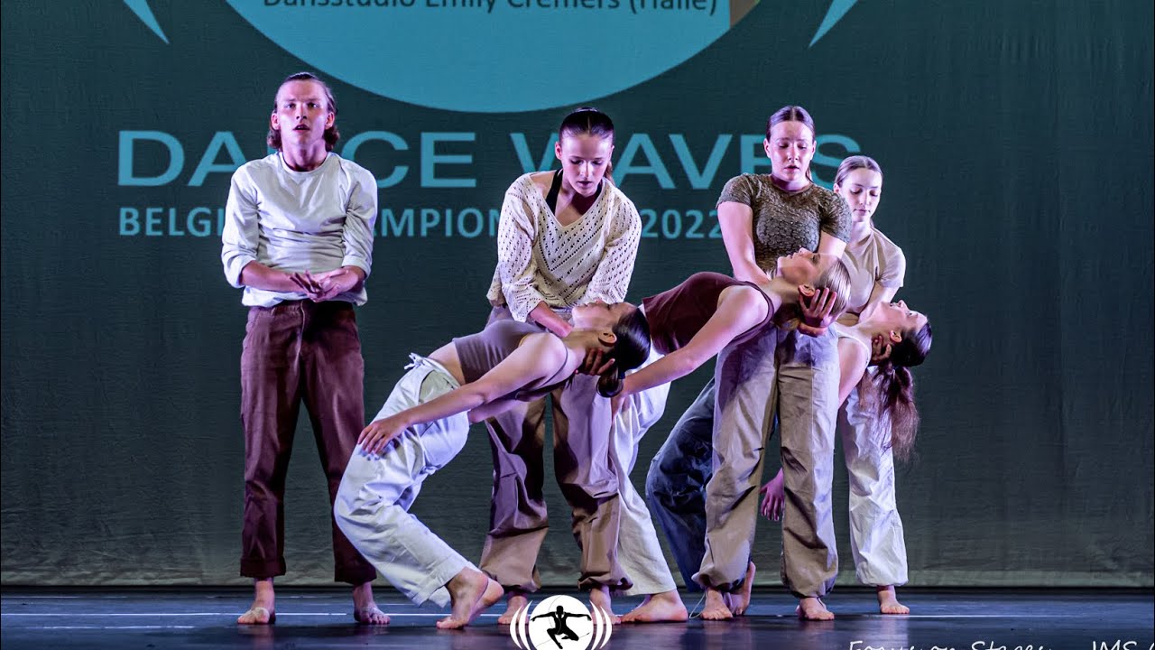 22-23 BELGIAN CHAMPIONSHIPS - Maxi DECiders (Dansstudio Emily Cremers) // Broken Crown