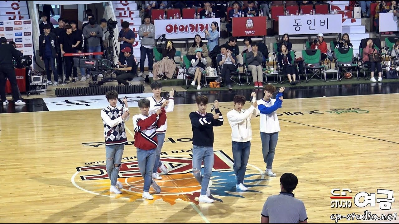 [4K]171014 아스트로(ASTRO) Baby 직캠 at 안양실내체육관 by 여금