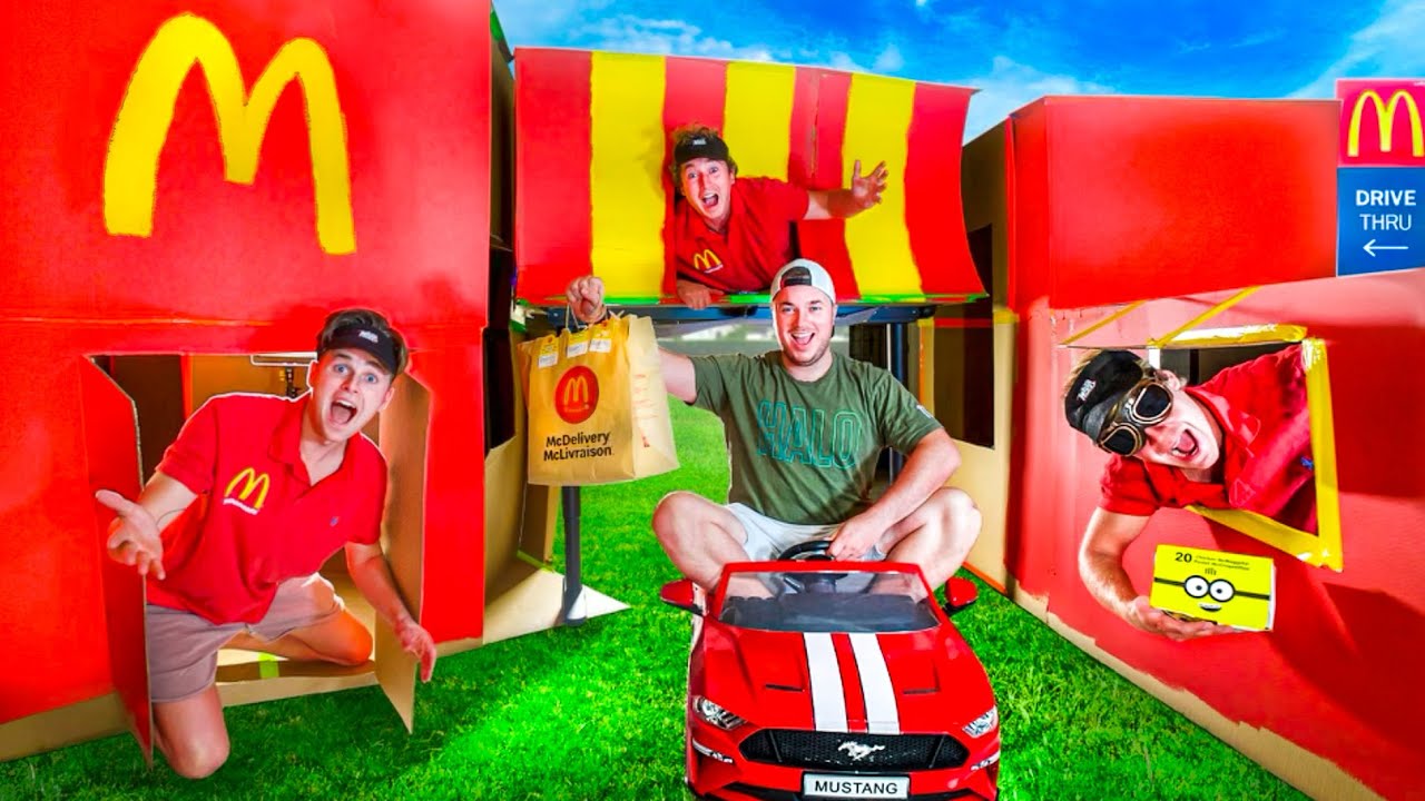 ⁣Worlds BIGGEST McDonalds Box Fort HOTEL! Drive Thru, Skybridge & MORE!