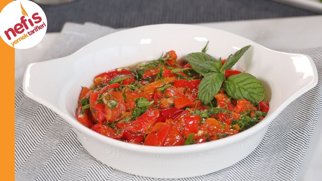 Közlenmiş Kırmızı Biber Salatası | Nasıl Yapılır?