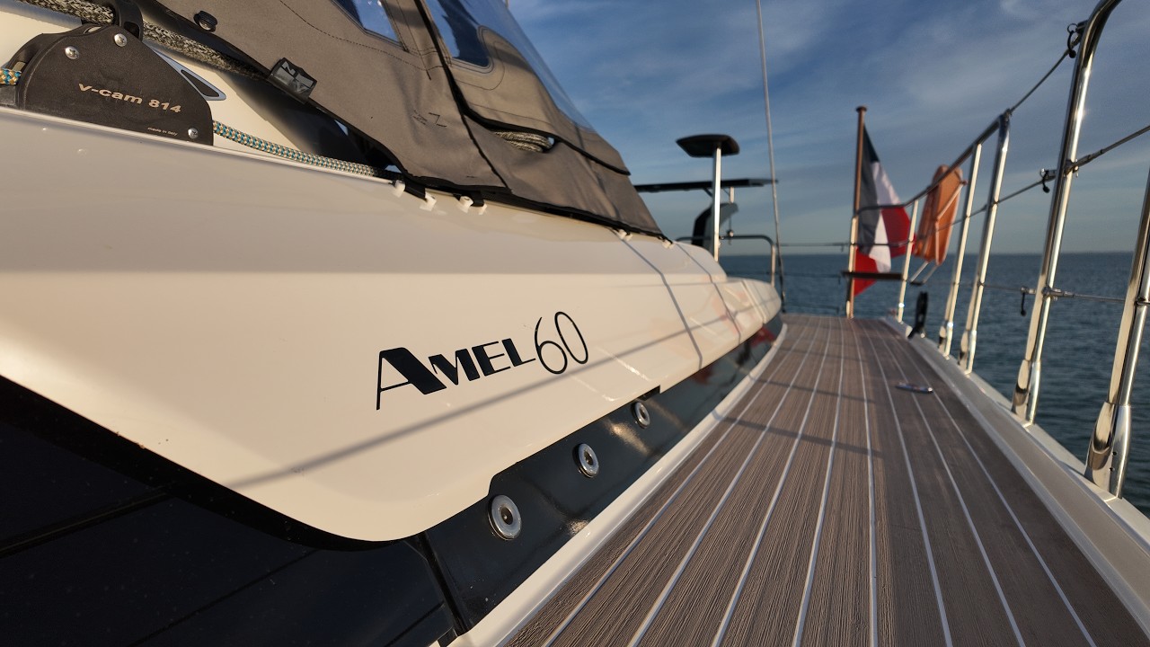 ⁣Amel 60 : Visite complète du voilier de luxe | Bateaux.com