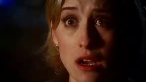 Chloe discovers Clark