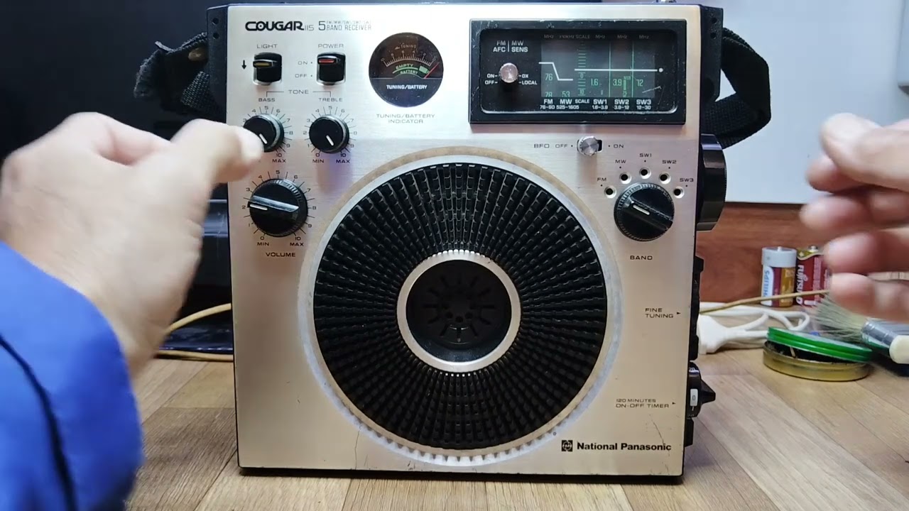 National Panasonic COUGAR112 RF-1120 ラジオ National Panasonic COUGAR112 RF-1120 ラジオ ナショナル(NATIONAL