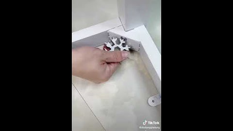 Móc khóa đa năng vặn ốc hình bông tuyết