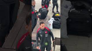 Hakan Çalhanoğlu'nun çocuk sevgisi