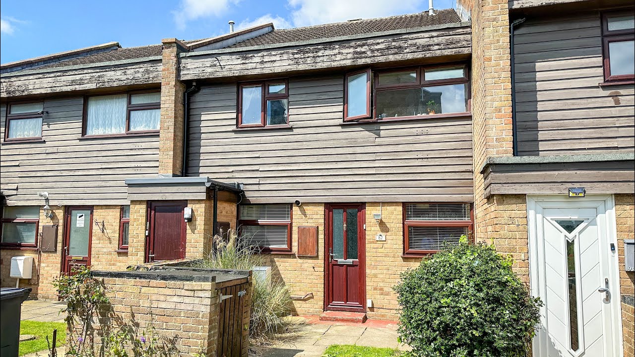 WITH PRIVATE GARDEN!! Knox Road, Clacton on Sea, Essex YouTube