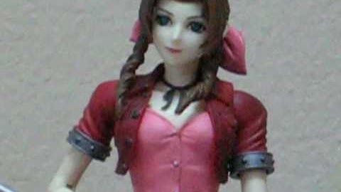 ff7 aeris 7-  مجسم اريس من فينال فانتسي