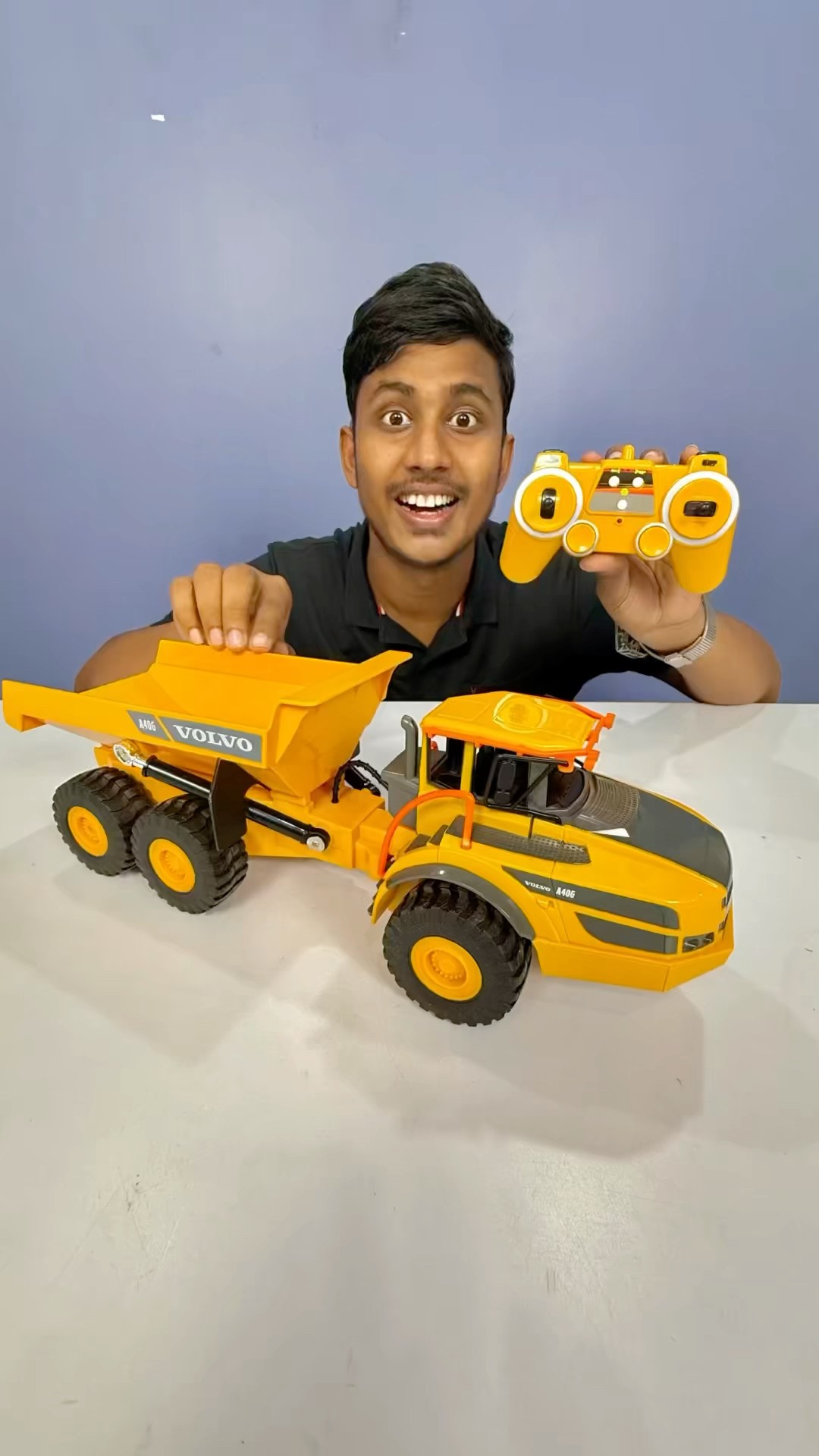 Volvo RC Dump Truck ki Unboxing ? #remotecontroltruck #rcdumptruck