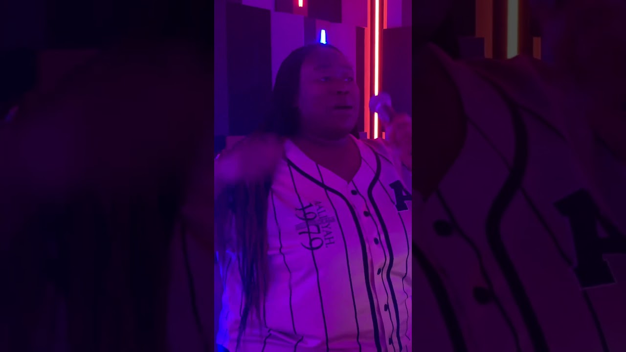 Rapper girl era Nicki Minaj super bass