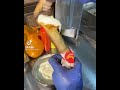 ساندويتش الشاورما الحب كله بزياده ثووووم واااو لذييذ جدة شاورما الحب