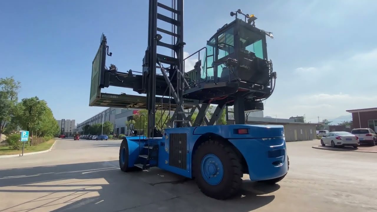 Мачтовый погрузчик для пустых контейнеров RS90 от TDER