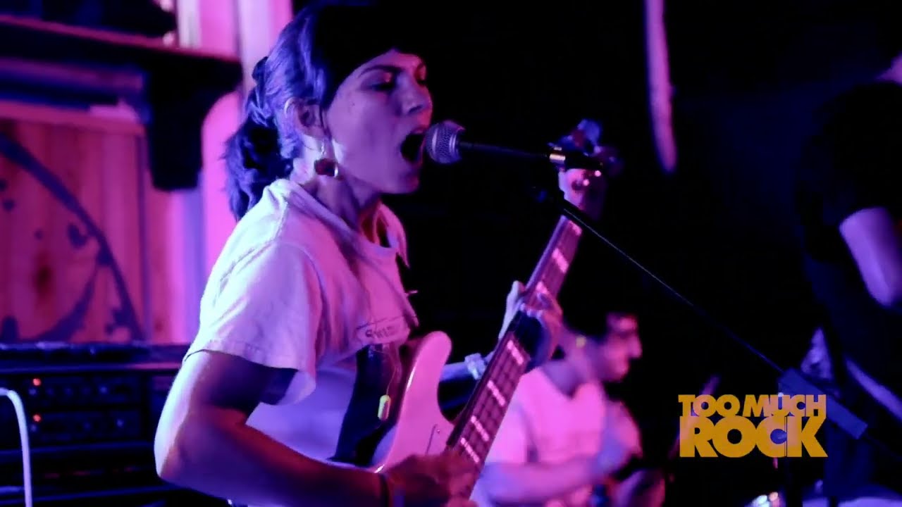 Παρακολούθηση Teenage Halloween - Burn (live 2022) στο YouTube