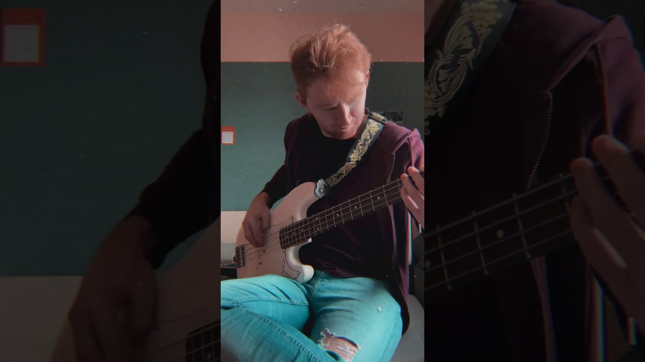 Horns section plays over neo-soul beat 🎺🎧 