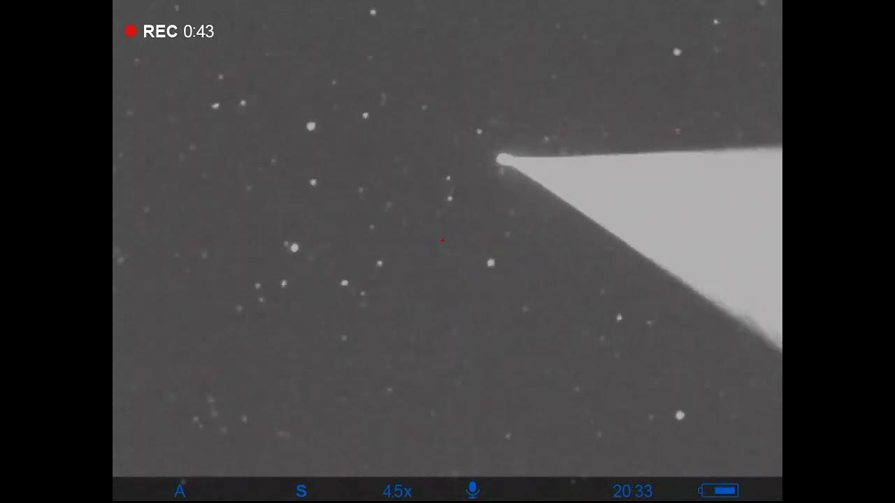 5 plus UFOs turning, phasing in and out, speed changes... YouTube