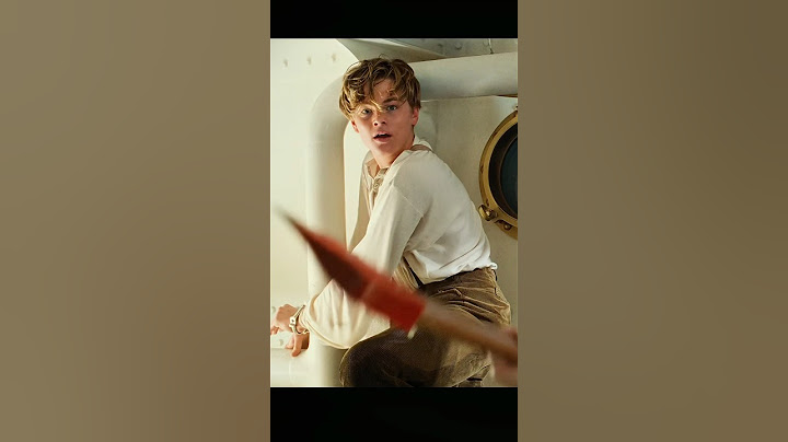 She closed her eyes 😂 #titanic #leonardodicaprioyoung #movie