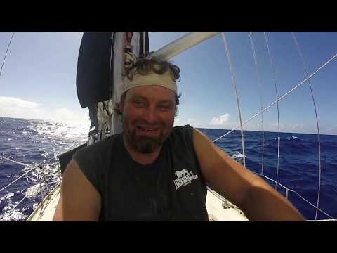 Video: Kā buru laivas iet pret vēju?