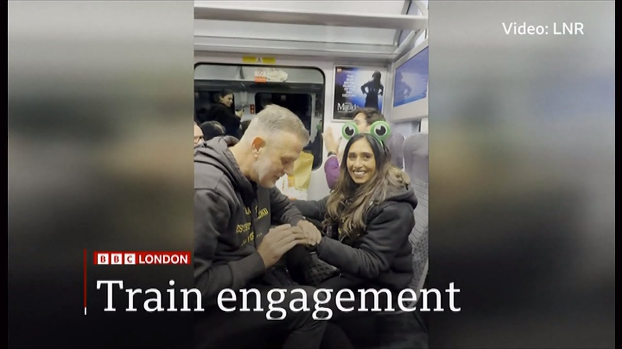 Marriage proposal on a train where they first met and the story in the UK (2) - 11/Dec/2025