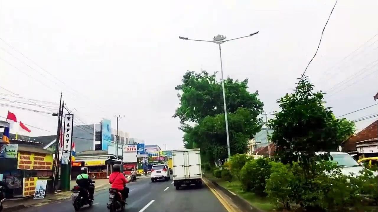 LEWAT JALAN TEUKU UMAR KOTA BANDAR LAMPUNG PEMANDANGAN INDAH 29 AGUSTUS