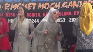 Sonia Cover Yayah Andriani (LIVE SHOW SUKARESIK PANGANDARAN)