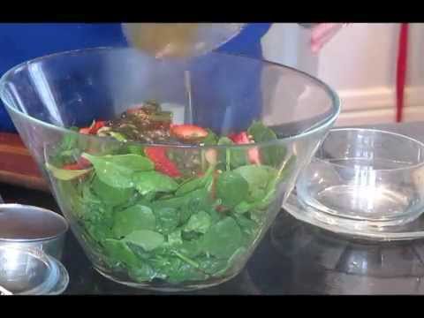 Strawberry Spinach Pecan Salad - A Perfect Summer Salad ☀️