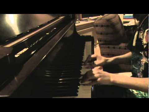 KG piano