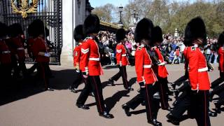 Schimbarea Garzii la Palatul Buckingham Londra - 2015