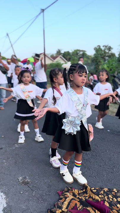 Putri kecil Karnaval