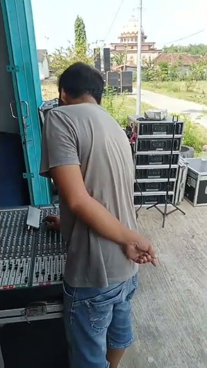 NGK audio cek sound 12 subwofer