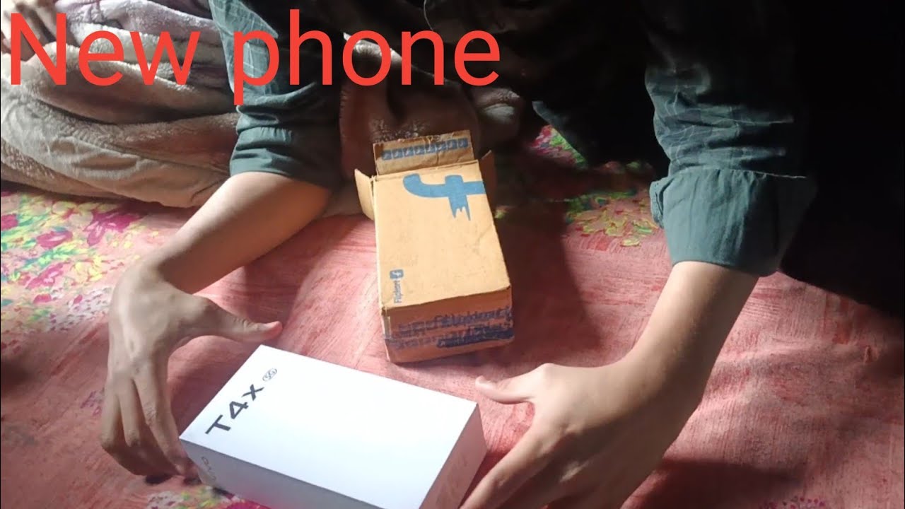 Vlog bnane ke liye humne liya apna nya phone 🥰
