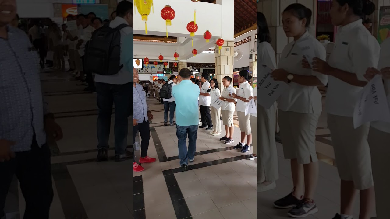 Pak Von Go Farewell at Nongsapura Ferry Terminal.