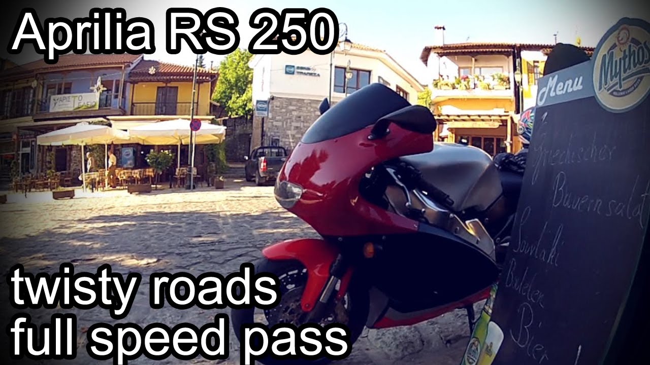 Aprilia RS 250 / twisty roads / full speed pass