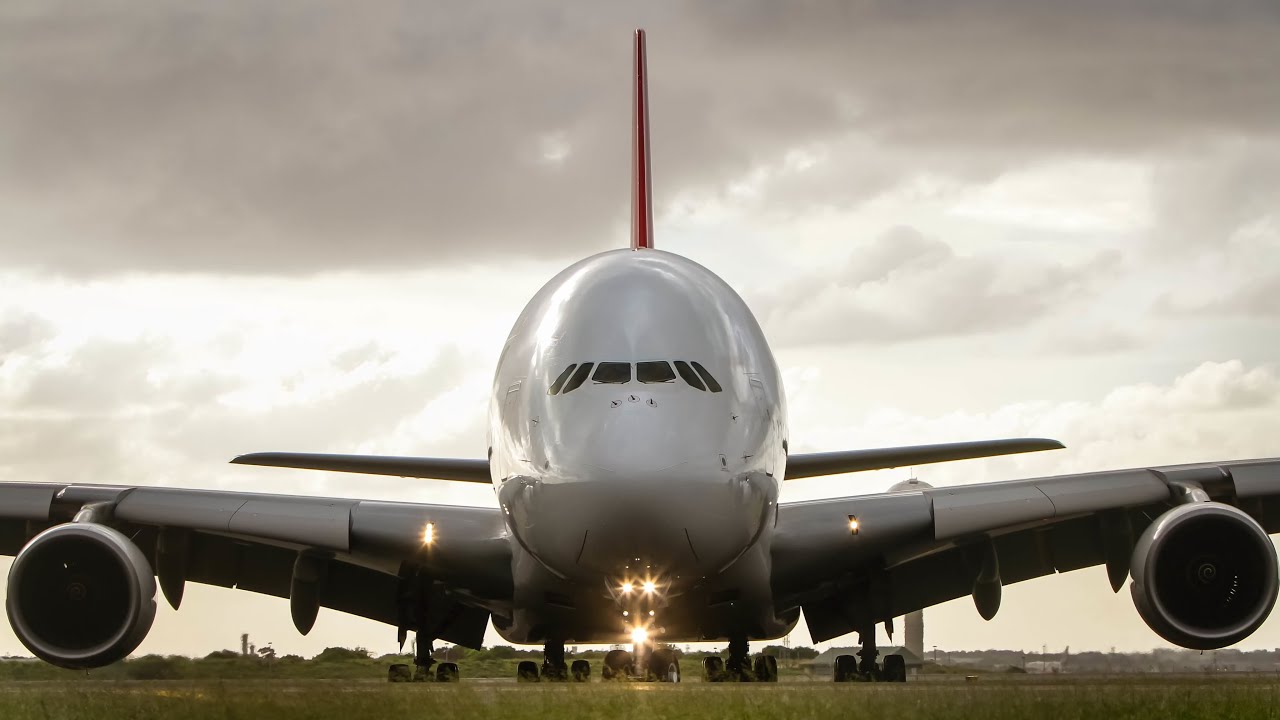 Airbus A380 Engine Startup with amazing sounds (Engine 1&2