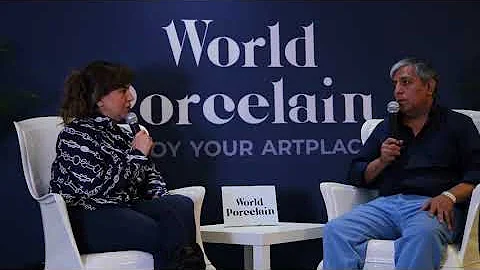 Aline Koyess talks with Rigoberto Huanchicay Barco...