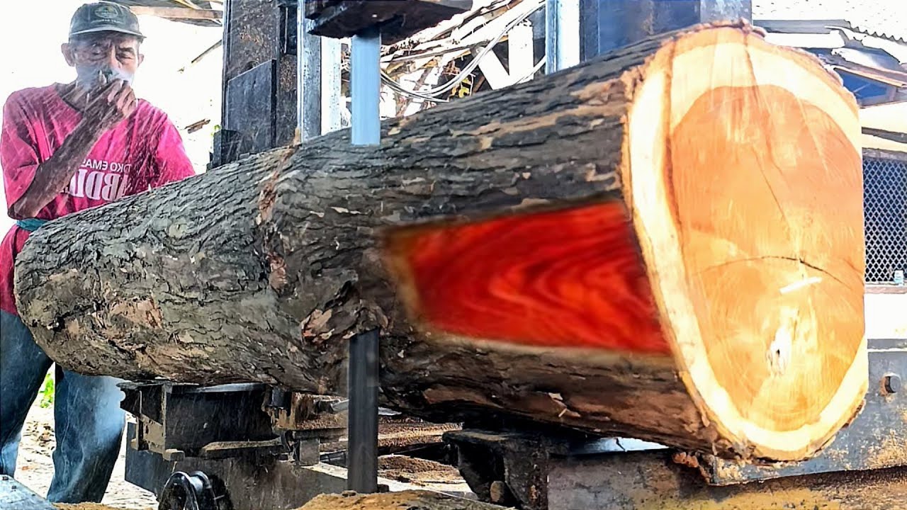 The process of processing old teak wood full of beauty - YouTube