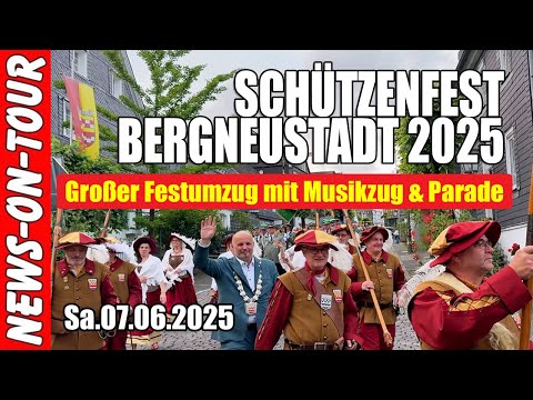 Parade through the old town: Bergneustadt festival 2025