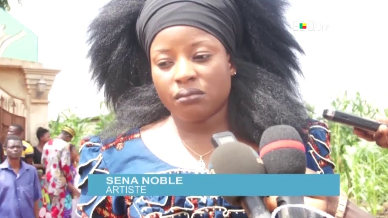 Décès de Dahouè Doto : Sèna Noble conduit une délégation d’artistes au domicile du défunt