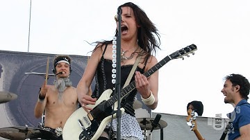 Carolina Rebellion 2011: DZL Interviews Halestorm