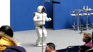 Dancing Asimo