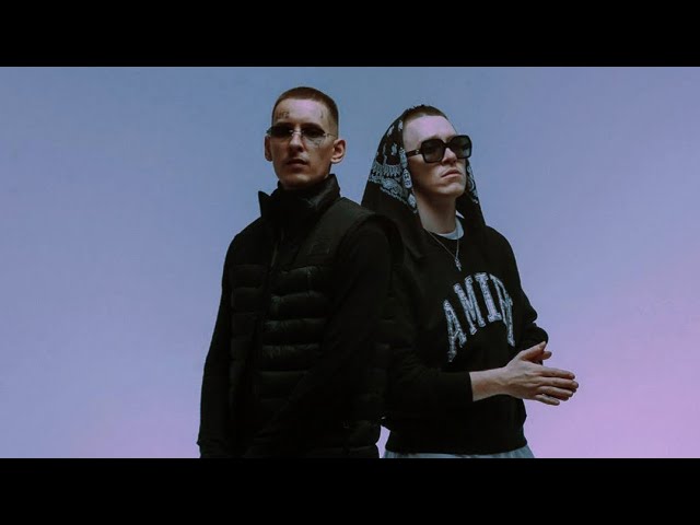 MAMA MAKUSA x ERRDAY / MASHUP auf YouTube ansehen MAMA MAKUSA x ERRDAY / MASHUP auf YouTube ansehen