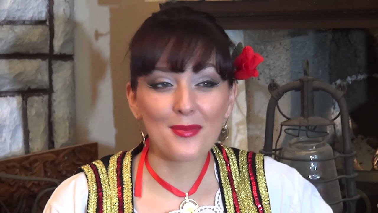 ORKESTAR ČAROBNJACI Valentina Tina Munćanović - Nu întraba najkuc'al mjeu (Official video) 2014