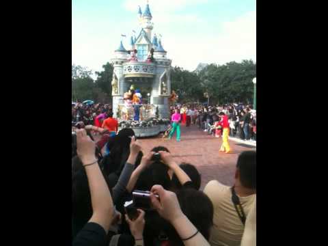 camera iphone 8 plus apk HK Disneyland Parade 8